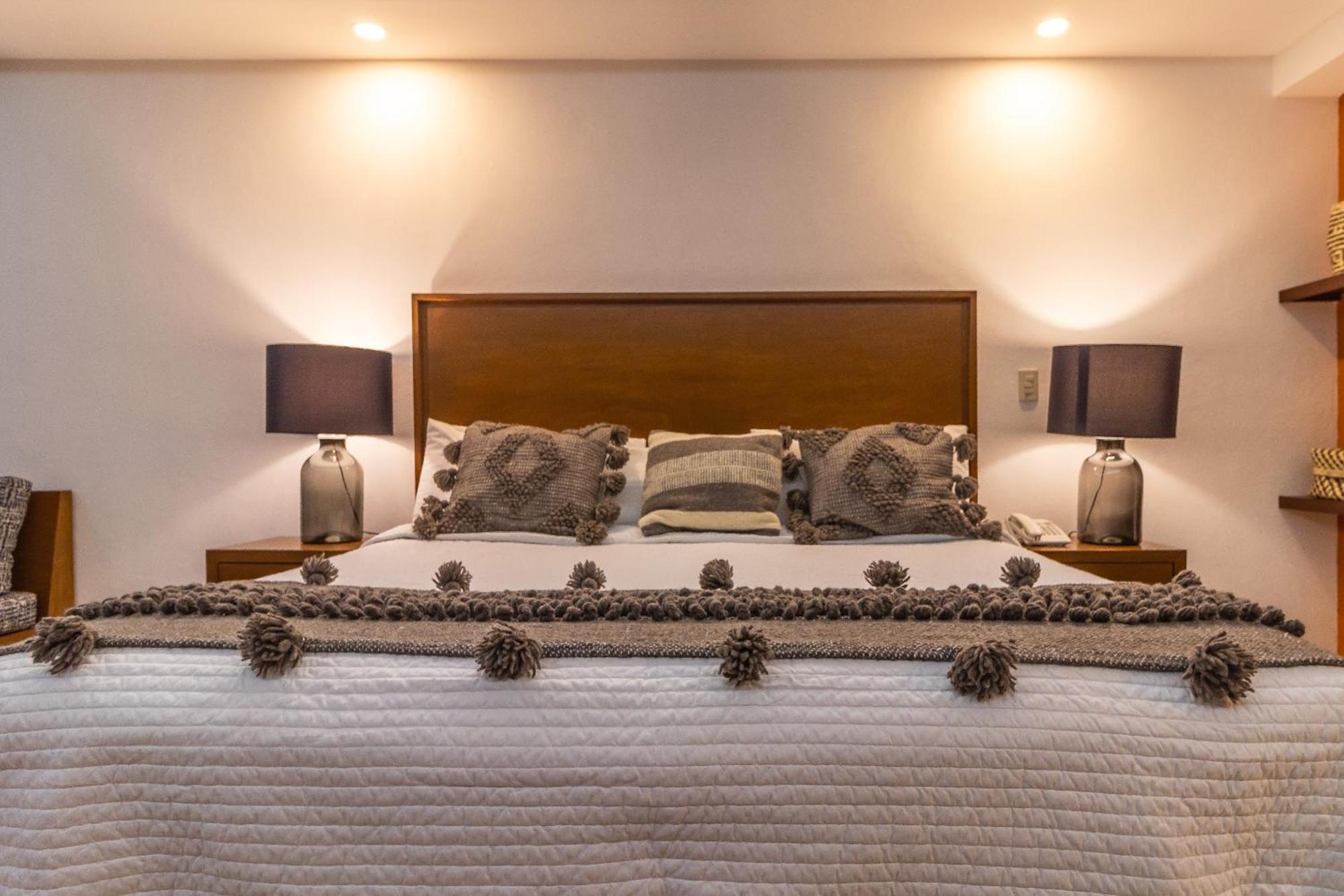 פוארטו ואלארטה The Paramar Beachfront Boutique Hotel With Breakfast Included - Downtown Malecon מראה חיצוני תמונה