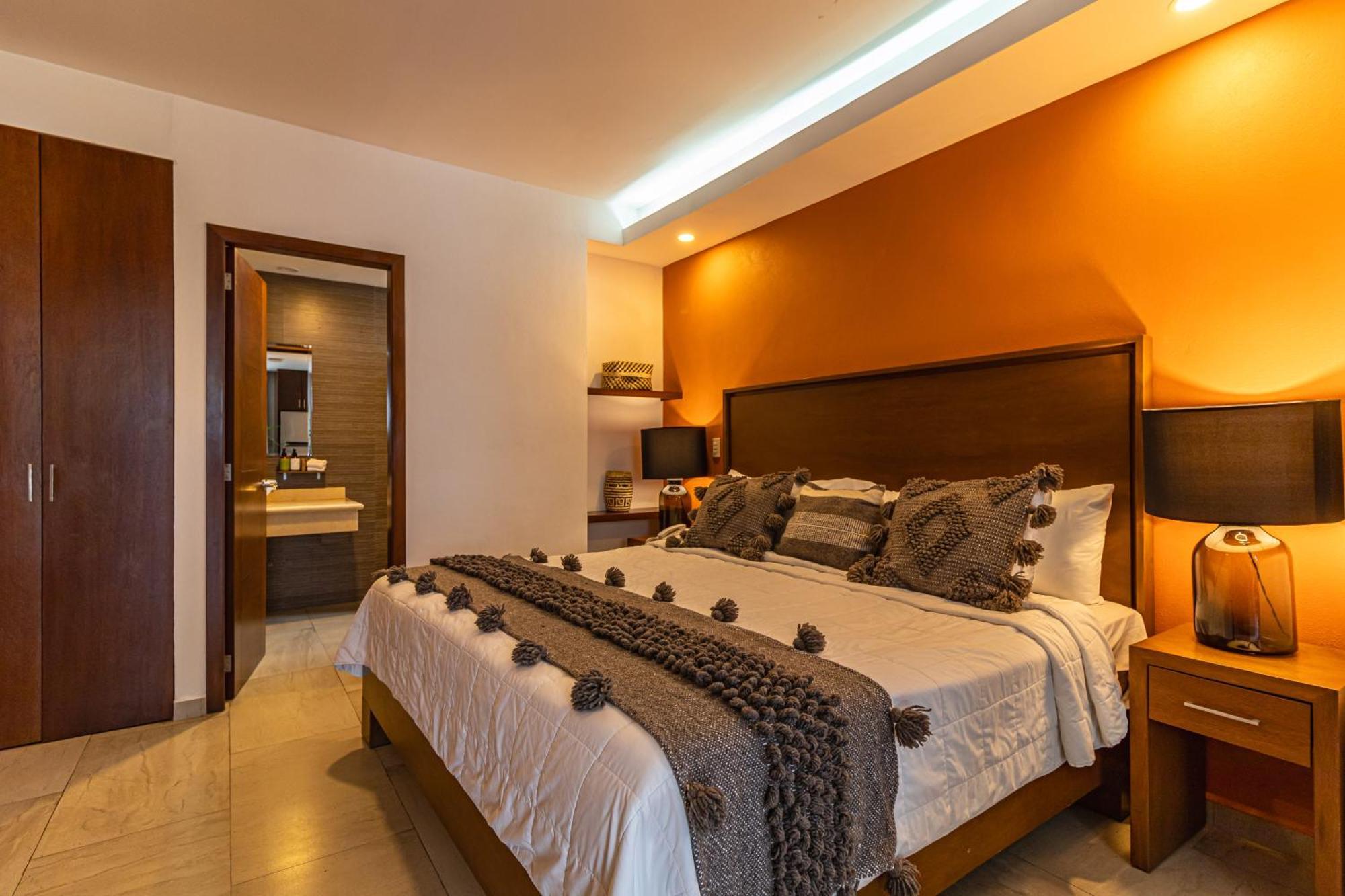פוארטו ואלארטה The Paramar Beachfront Boutique Hotel With Breakfast Included - Downtown Malecon מראה חיצוני תמונה
