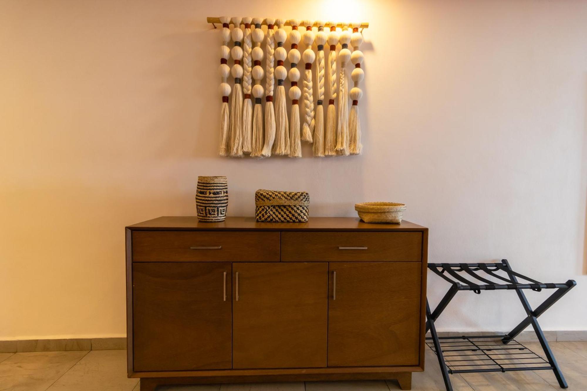 פוארטו ואלארטה The Paramar Beachfront Boutique Hotel With Breakfast Included - Downtown Malecon מראה חיצוני תמונה