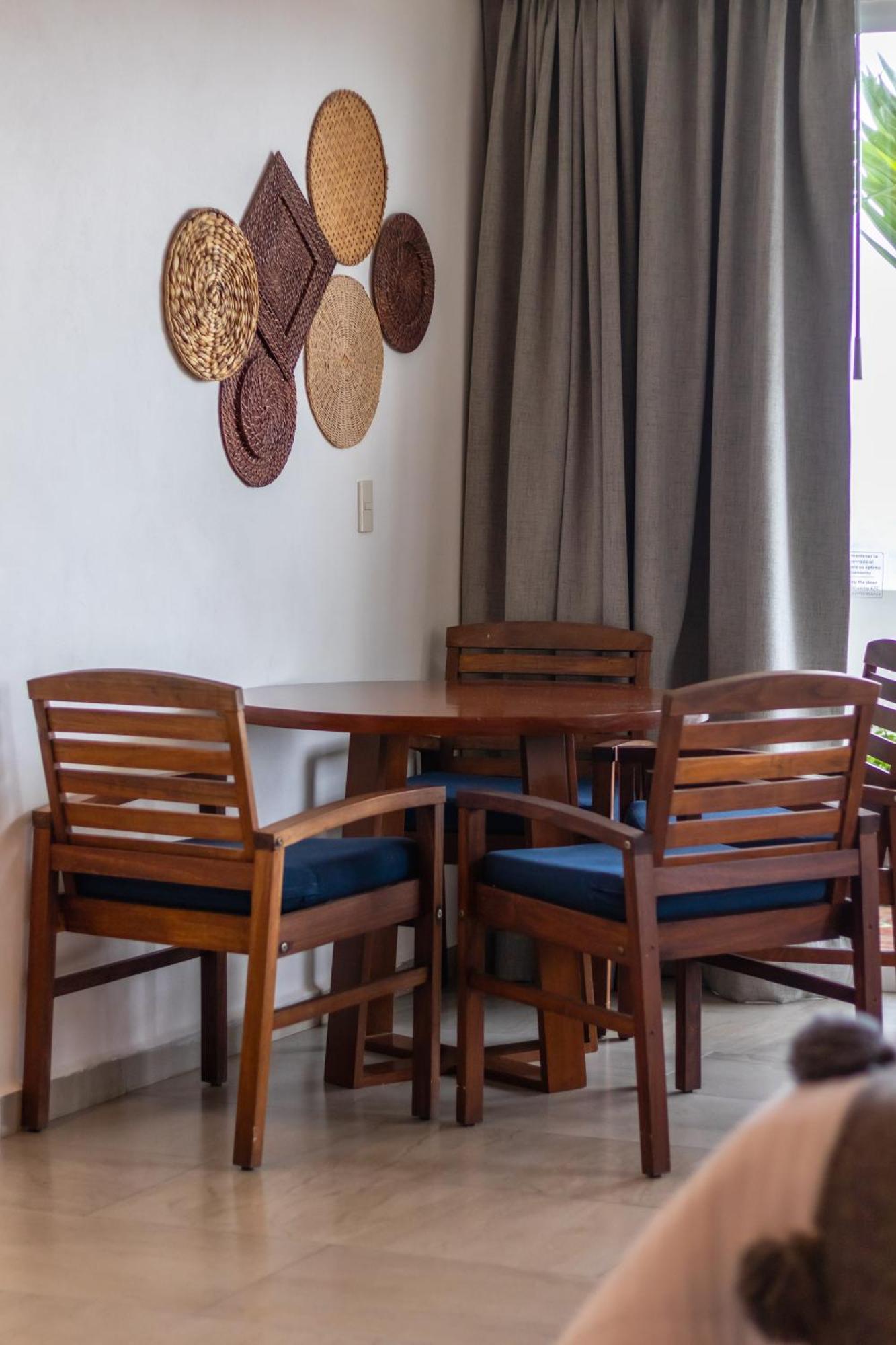 פוארטו ואלארטה The Paramar Beachfront Boutique Hotel With Breakfast Included - Downtown Malecon מראה חיצוני תמונה