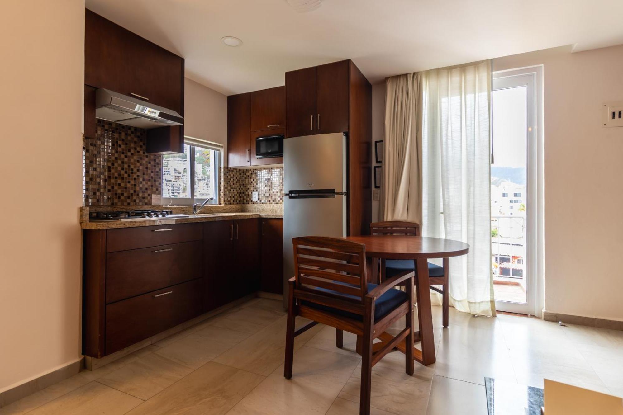 פוארטו ואלארטה The Paramar Beachfront Boutique Hotel With Breakfast Included - Downtown Malecon מראה חיצוני תמונה