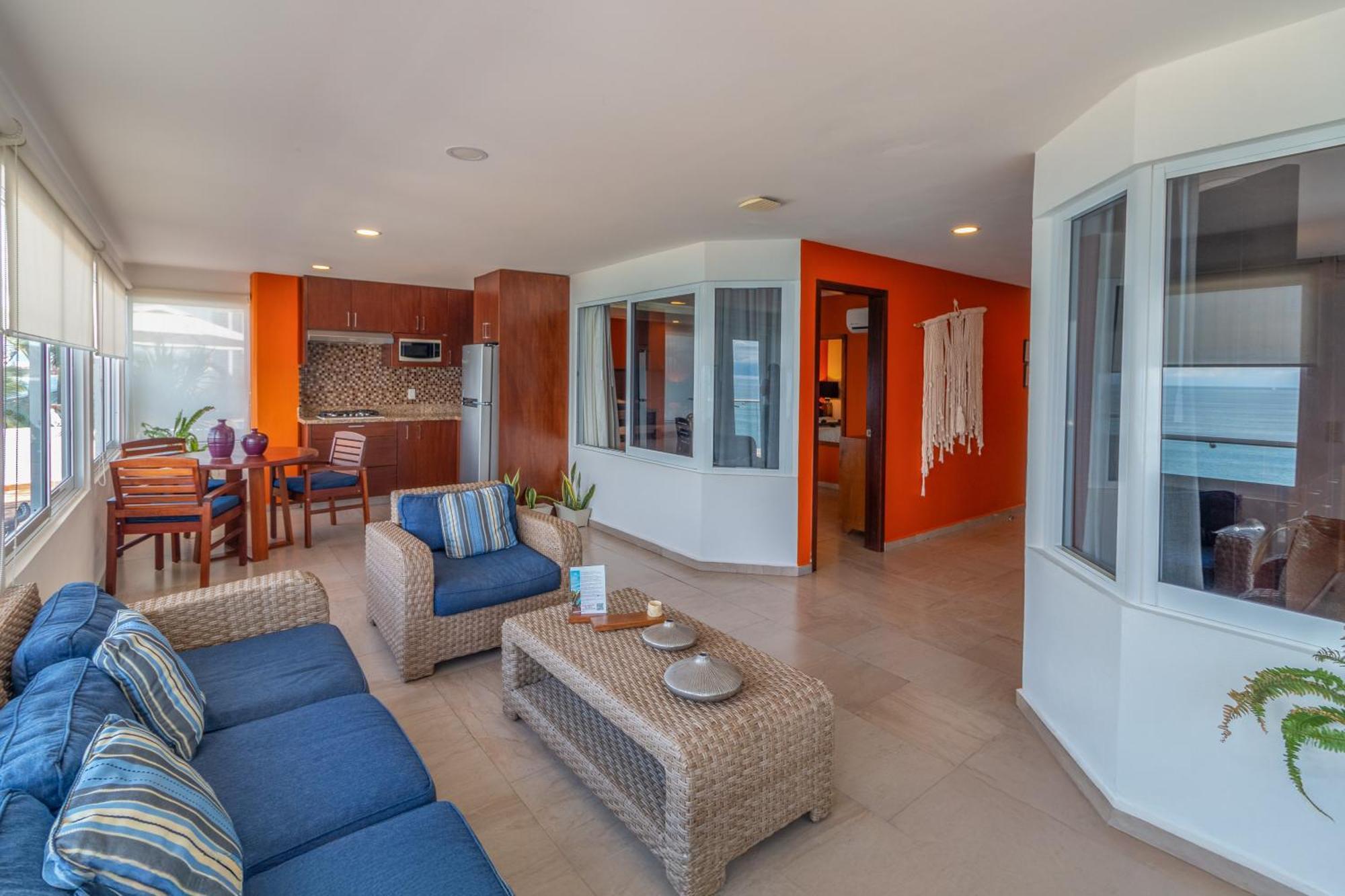 פוארטו ואלארטה The Paramar Beachfront Boutique Hotel With Breakfast Included - Downtown Malecon חדר תמונה