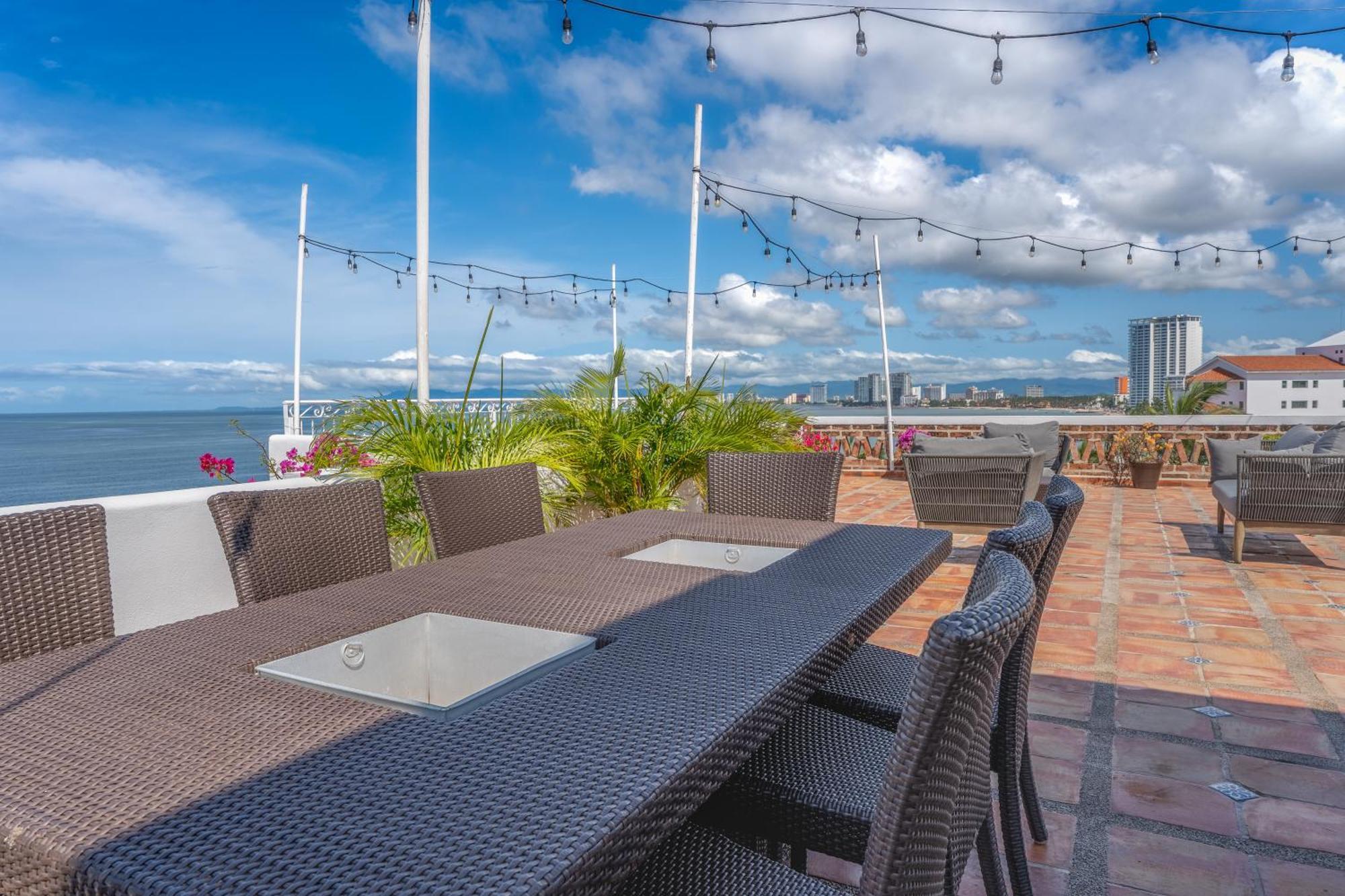 פוארטו ואלארטה The Paramar Beachfront Boutique Hotel With Breakfast Included - Downtown Malecon מראה חיצוני תמונה