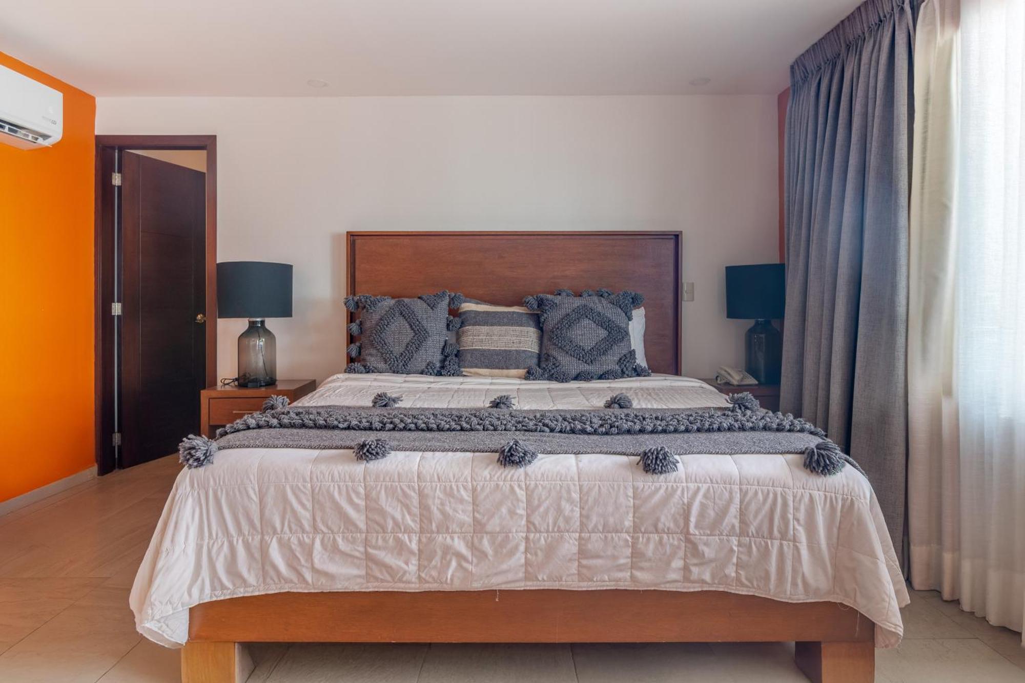 פוארטו ואלארטה The Paramar Beachfront Boutique Hotel With Breakfast Included - Downtown Malecon חדר תמונה